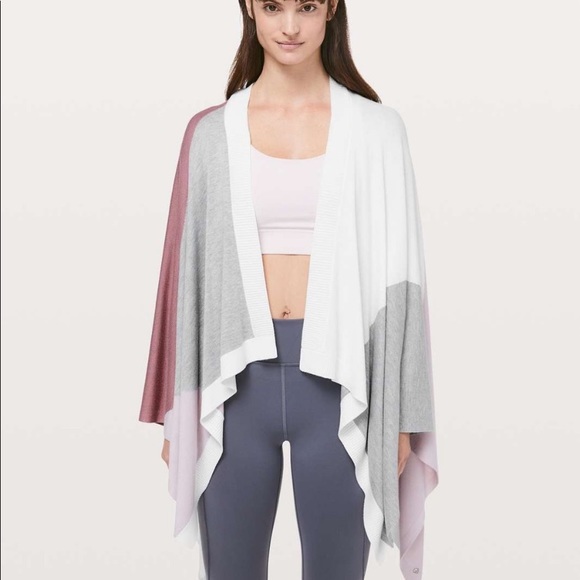 Lululemon Hatha Wrap - Picture 2 of 16